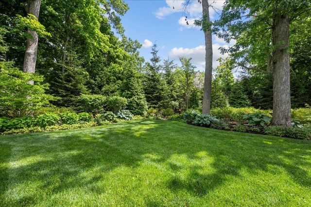 677 Sheridan Road, Glencoe, IL 60022