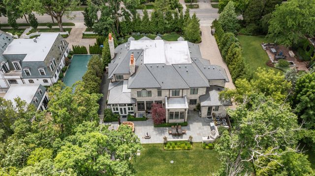 677 Sheridan Road, Glencoe, IL 60022