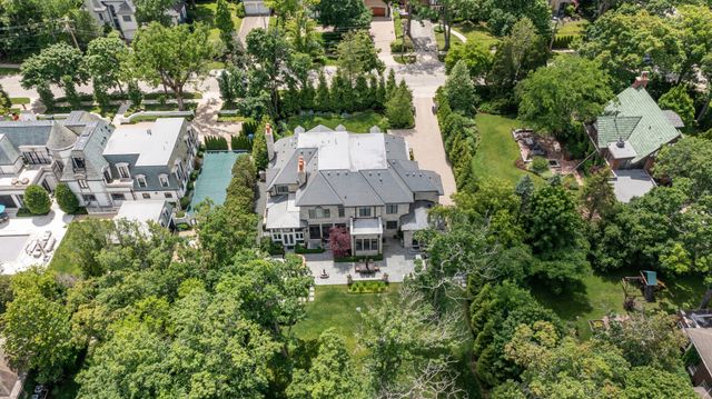 677 Sheridan Road, Glencoe, IL 60022