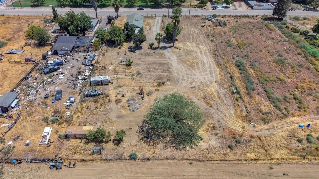 Image 34 of property listing at 6071 S Clara, Fresno, CA 93706