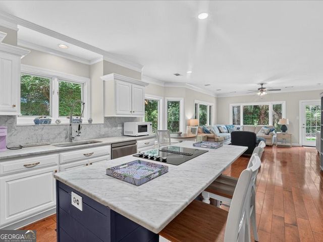 1 Black Hawk Trail, Savannah, GA 31411