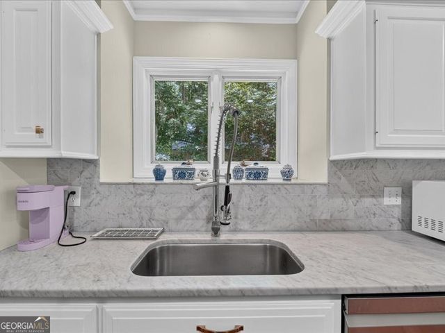 1 Black Hawk Trail, Savannah, GA 31411