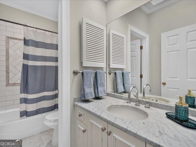 1 Black Hawk Trail, Savannah, GA 31411
