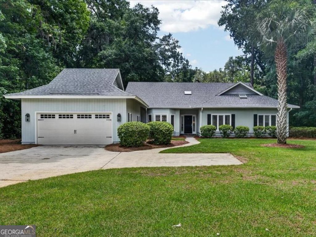 1 Black Hawk Trail, Savannah, GA 31411