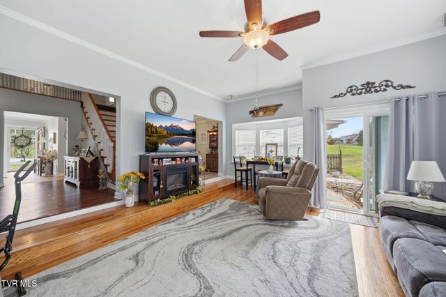 134 Ovalwood Drive, Johnson City, TN 37615