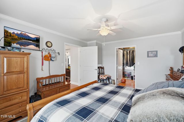 134 Ovalwood Drive, Johnson City, TN 37615