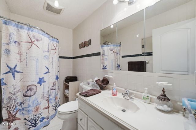 134 Ovalwood Drive, Johnson City, TN 37615