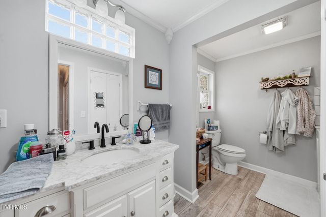 134 Ovalwood Drive, Johnson City, TN 37615