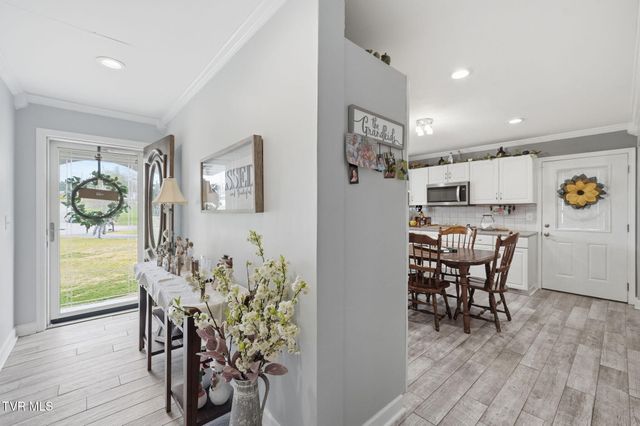 134 Ovalwood Drive, Johnson City, TN 37615