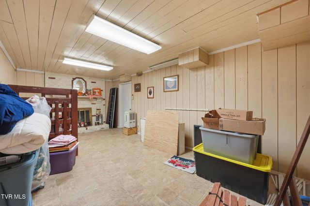 134 Ovalwood Drive, Johnson City, TN 37615