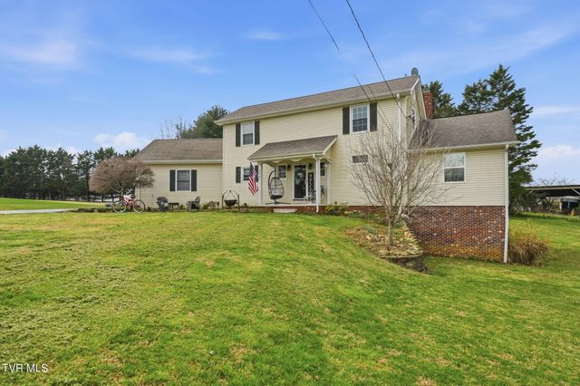 134 Ovalwood Drive, Johnson City, TN 37615