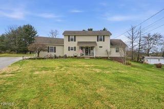 134 Ovalwood Drive, Johnson City, TN 37615