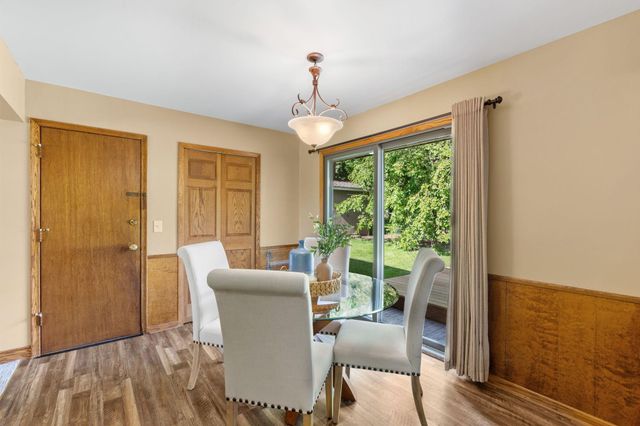 2420 Ensign Avenue N, Golden Valley, MN 55427