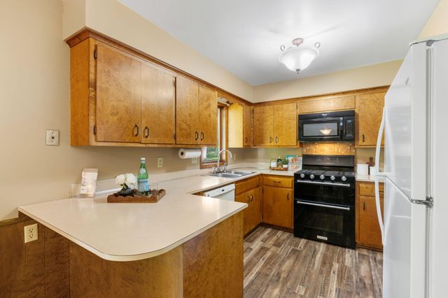 2420 Ensign Avenue N, Golden Valley, MN 55427