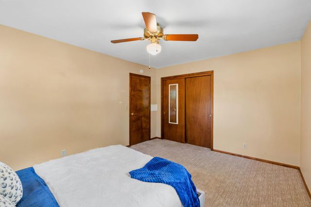 2420 Ensign Avenue N, Golden Valley, MN 55427