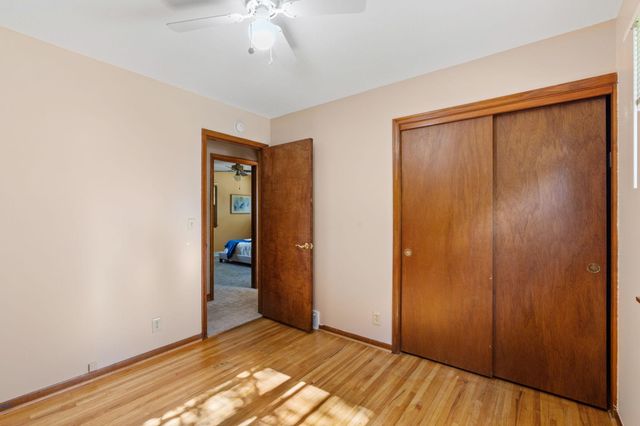 2420 Ensign Avenue N, Golden Valley, MN 55427