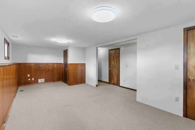 2420 Ensign Avenue N, Golden Valley, MN 55427