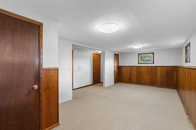 2420 Ensign Avenue N, Golden Valley, MN 55427