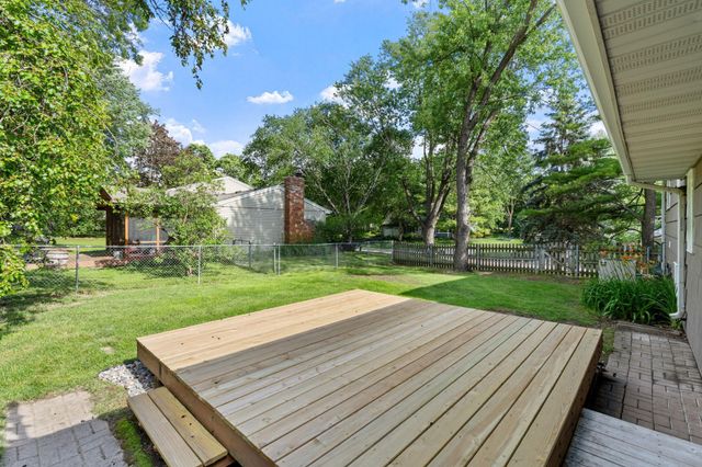 2420 Ensign Avenue N, Golden Valley, MN 55427