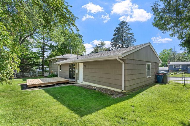 2420 Ensign Avenue N, Golden Valley, MN 55427