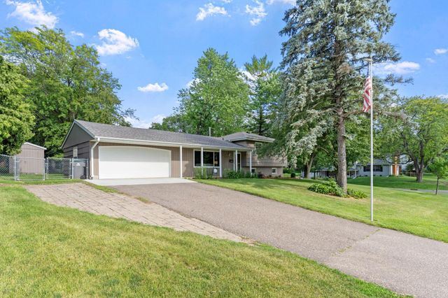 2420 Ensign Avenue N, Golden Valley, MN 55427