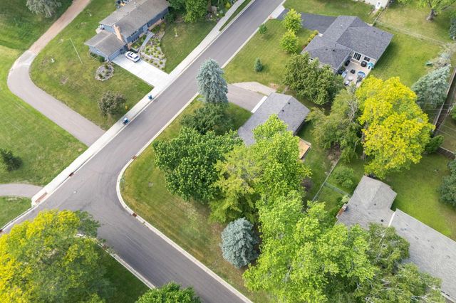 2420 Ensign Avenue N, Golden Valley, MN 55427