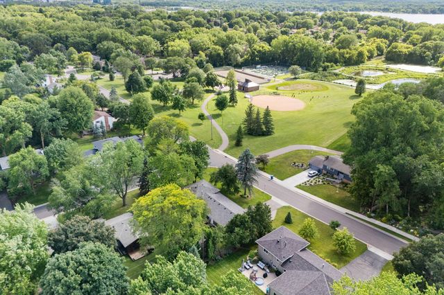 2420 Ensign Avenue N, Golden Valley, MN 55427