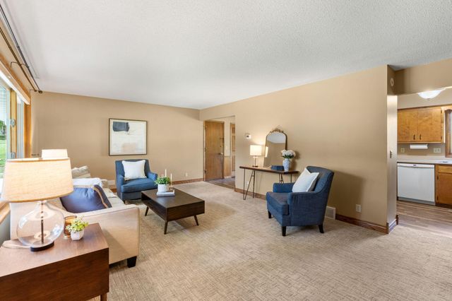 2420 Ensign Avenue N, Golden Valley, MN 55427