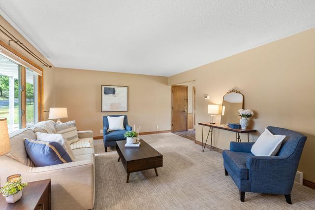 2420 Ensign Avenue N, Golden Valley, MN 55427