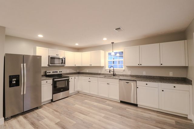 133 Greentop St, Hartsville, TN 37074