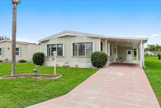 484 TROPICAL ISLES Circle D-32, Fort Pierce, FL 34982