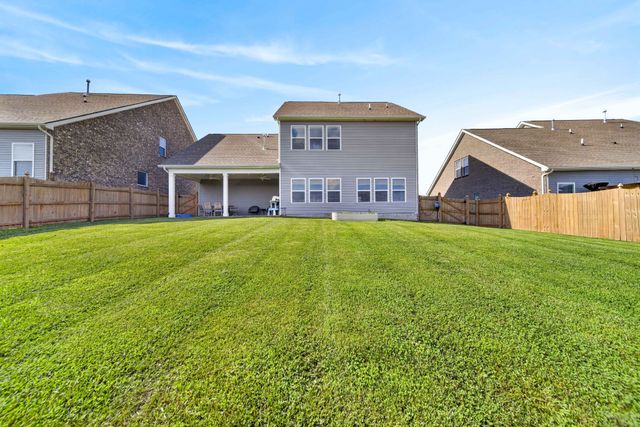 729 Pebble Creek Ln, Lebanon, TN 37090