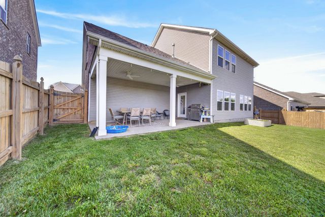 729 Pebble Creek Ln, Lebanon, TN 37090