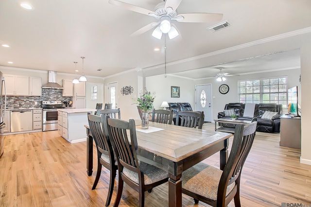 1011 Sherron Ave, Baker, LA 70714