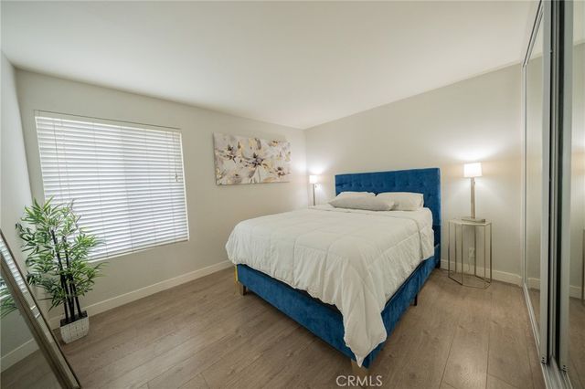 15425 Sherman Way 241, Van Nuys, CA 91406