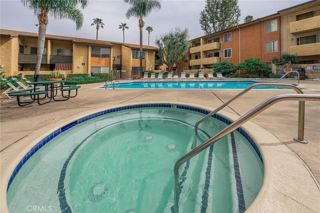 15425 Sherman Way 241, Van Nuys, CA 91406