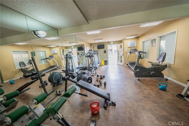 15425 Sherman Way 241, Van Nuys, CA 91406