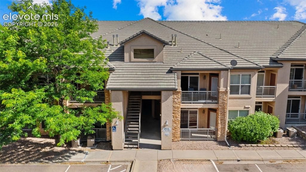 605 Cougar Bluff Point 206, Colorado Springs, CO 80906 — exterior
