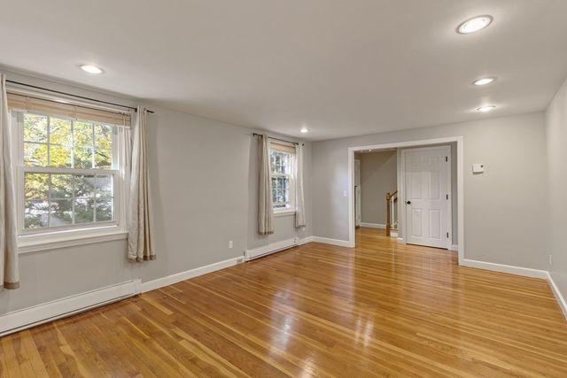 159 Bedford St 159, Lexington, MA 02420