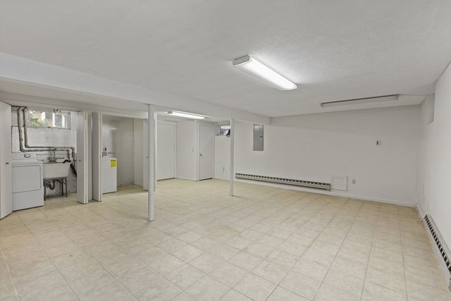 159 Bedford St 159, Lexington, MA 02420