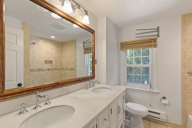 159 Bedford St 159, Lexington, MA 02420