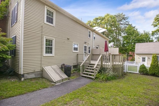 159 Bedford St 159, Lexington, MA 02420