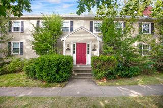 159 Bedford St 159, Lexington, MA 02420