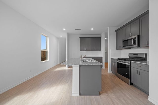 1810 Glacier Gorge Trail, Dayton, TX 77535