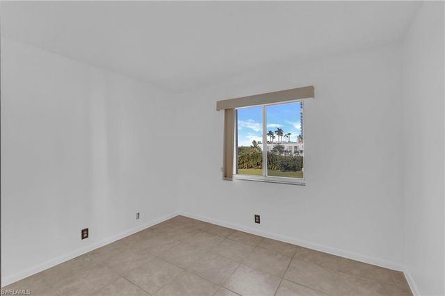 2875 Palm Beach BLVD 205, Fort Myers, FL 33916