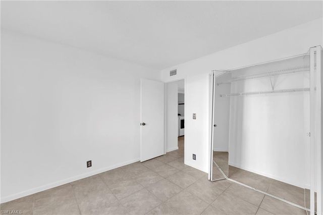 2875 Palm Beach BLVD 205, Fort Myers, FL 33916