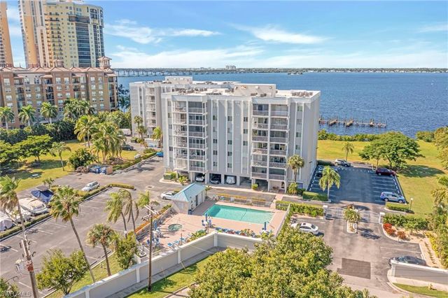 2875 Palm Beach BLVD 205, Fort Myers, FL 33916