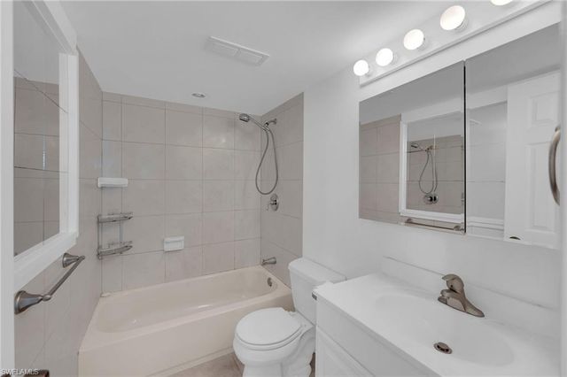 2875 Palm Beach BLVD 205, Fort Myers, FL 33916