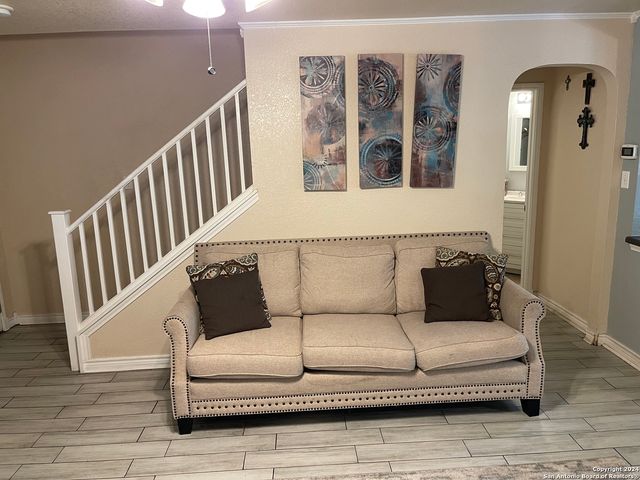 9858 MENARD CIR, San Antonio, TX 78245