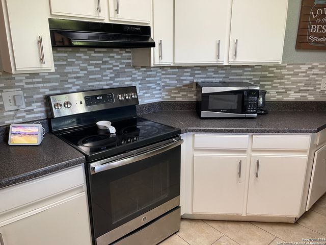 9858 MENARD CIR, San Antonio, TX 78245